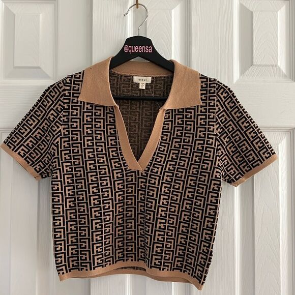 Brown & Tan Color Block Knit V- Neck top - Picture 1 of 8